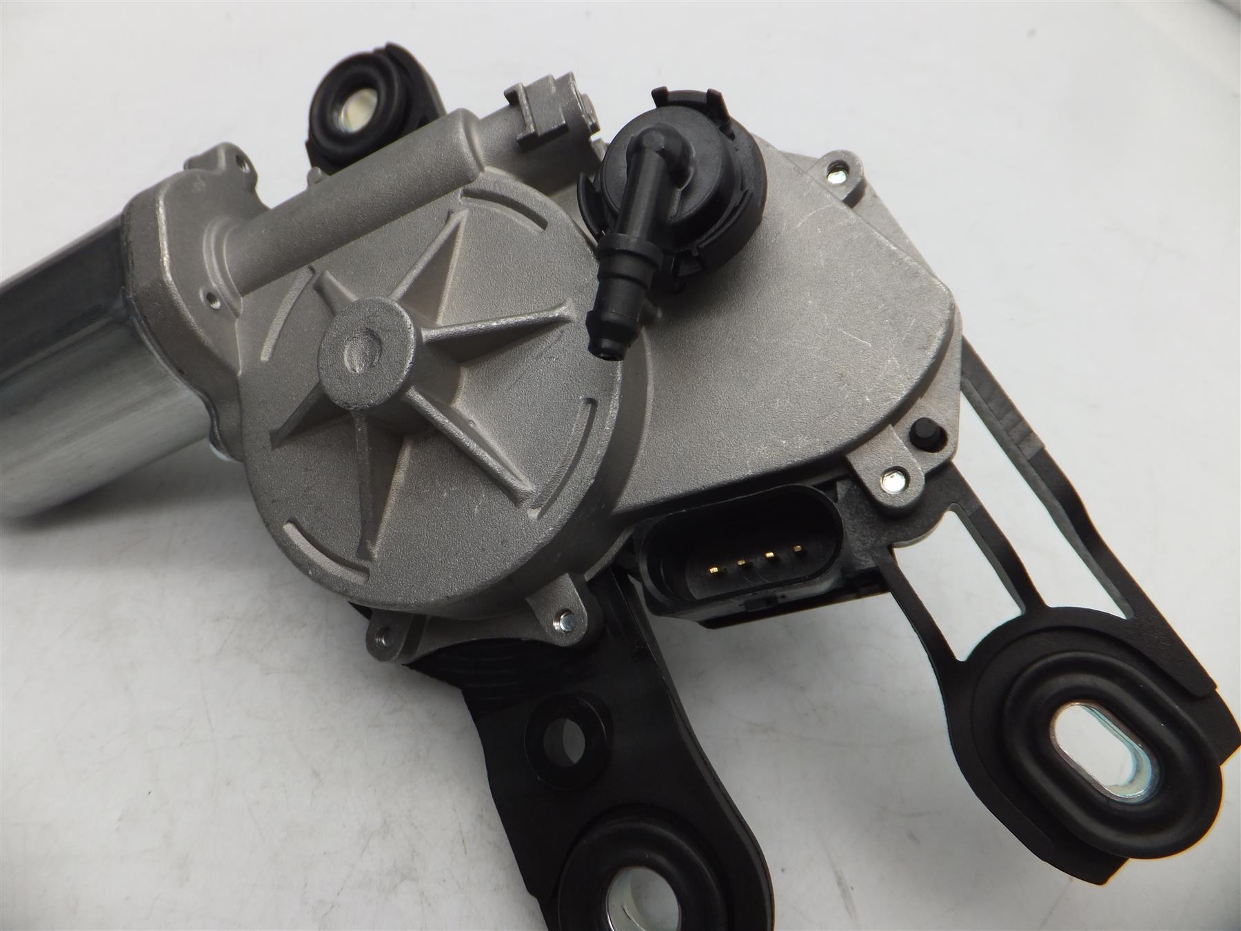 D2P Windscreen Wiper Motor Replacement Rear Compatible With 2013 - 2020 Audi A1 Sportback, A3 Replaces 8V0955711 - Image 2