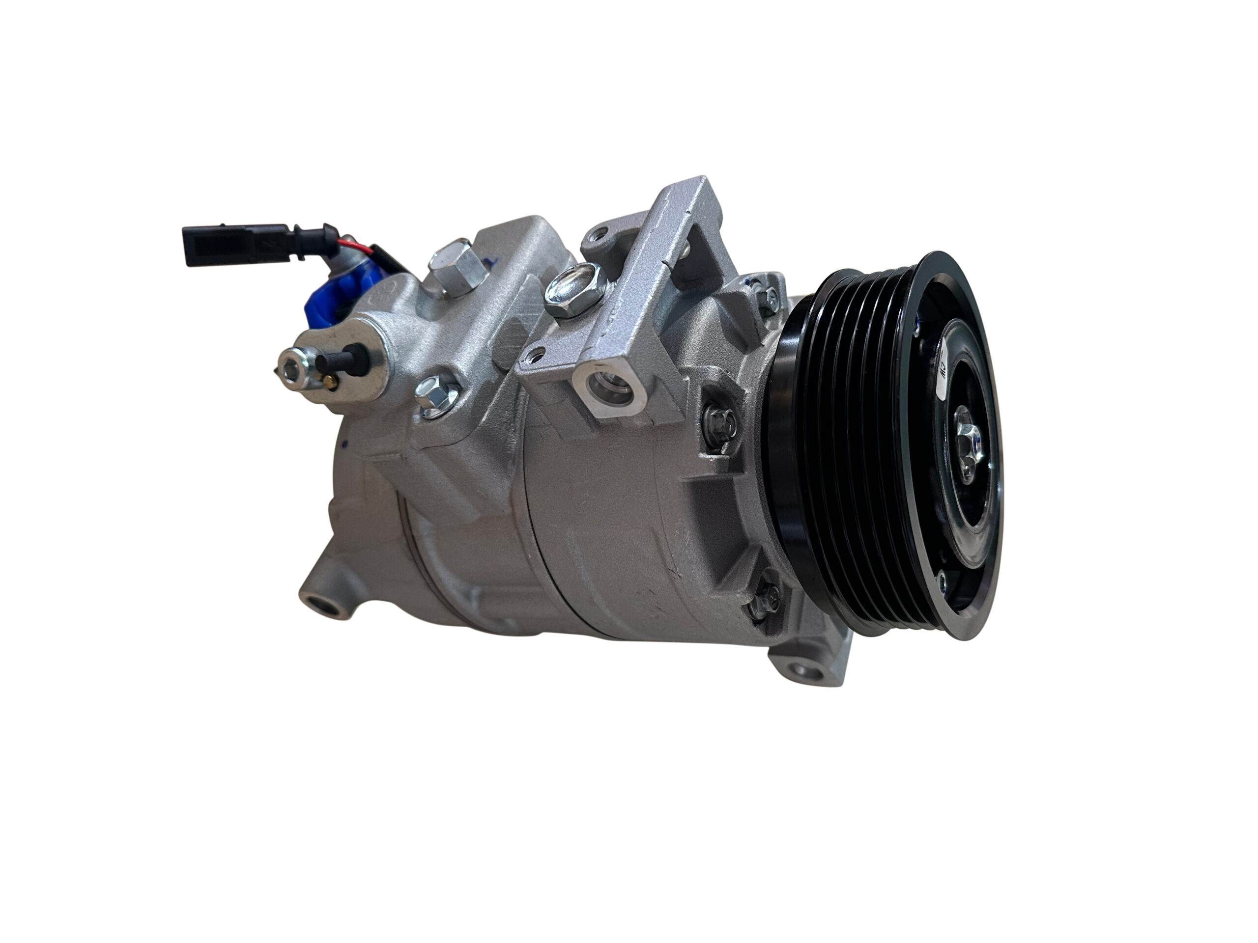Air Con Compressor for VW: California, Multivan, Transporter - Image 3