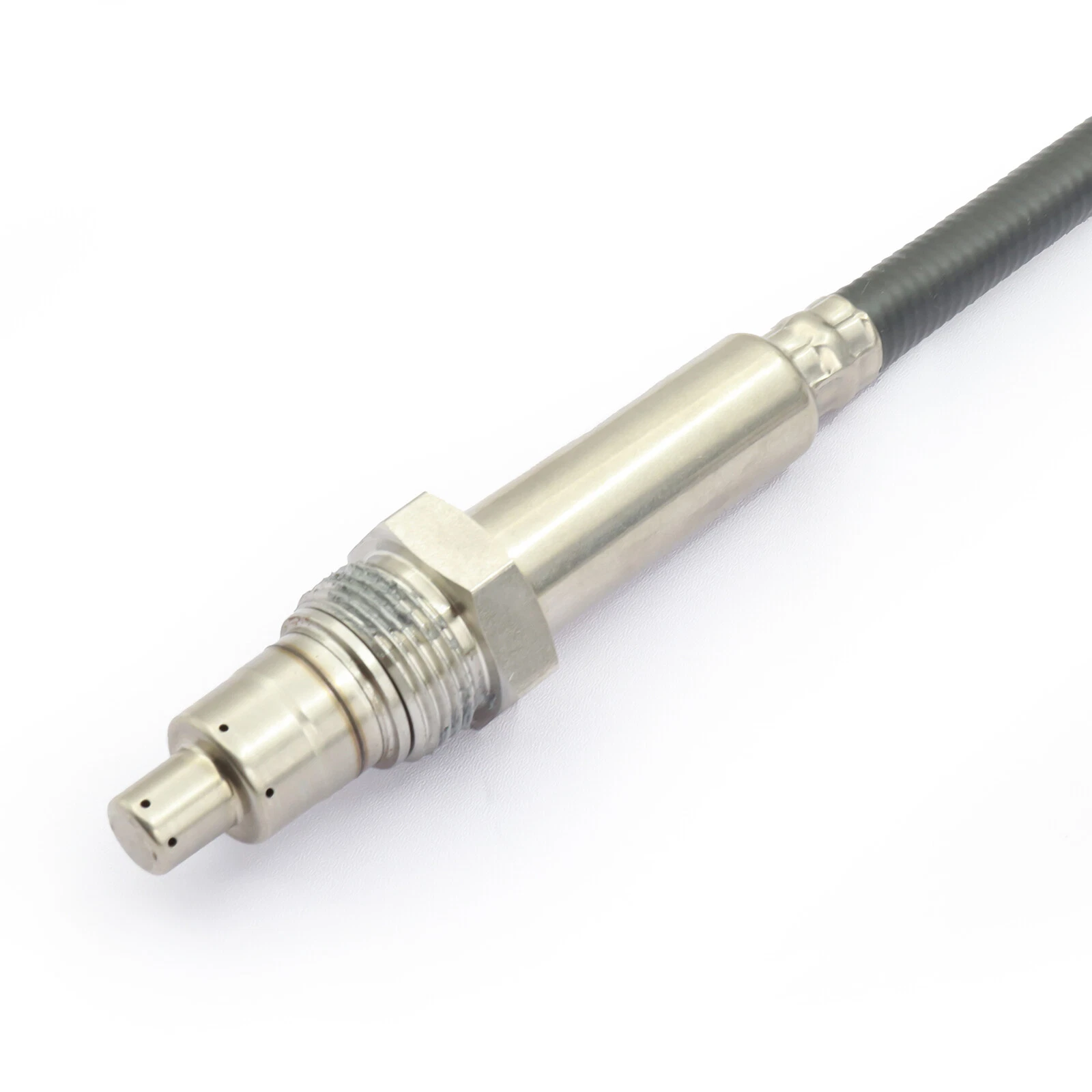 NOx sensor 8K0907807K pre‑greased thread detail